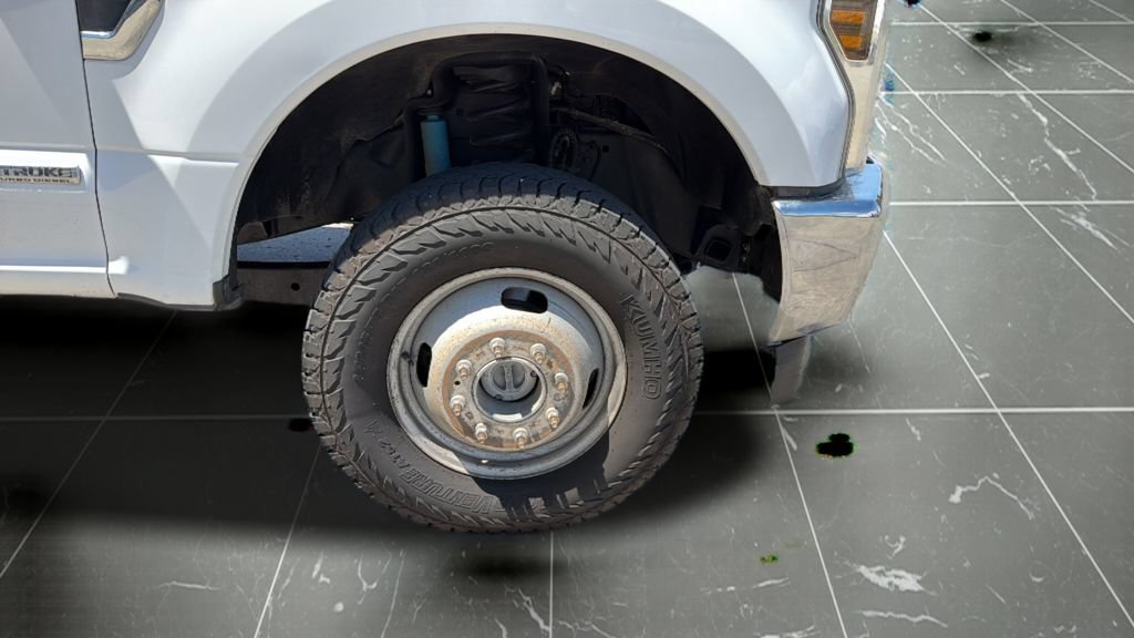 Used 2019 Ford F350 XL w/ Power Equipment Group AWD/4WD image 22
