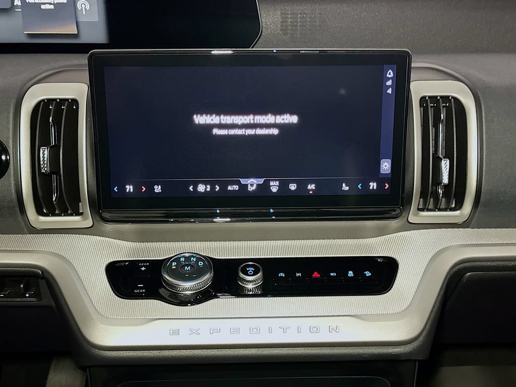 New 2026 Ford Expedition Active AWD/4WD image 13