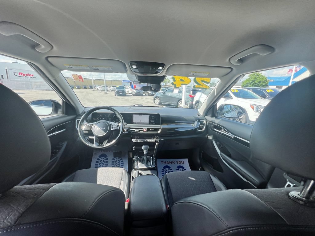 Used 2024 Kia Seltos S AWD/4WD image 31