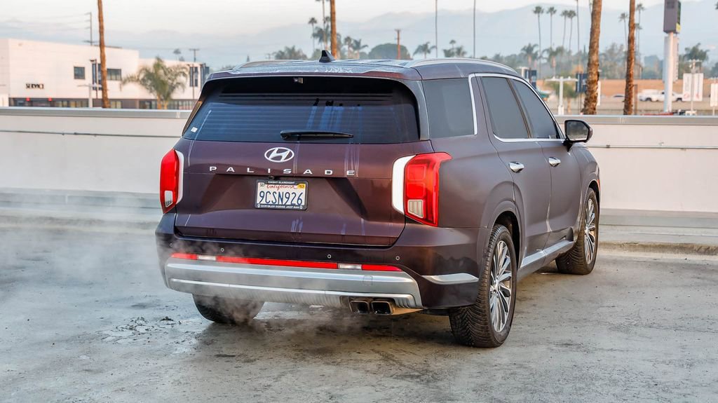 Used 2023 Hyundai Palisade Calligraphy image 9