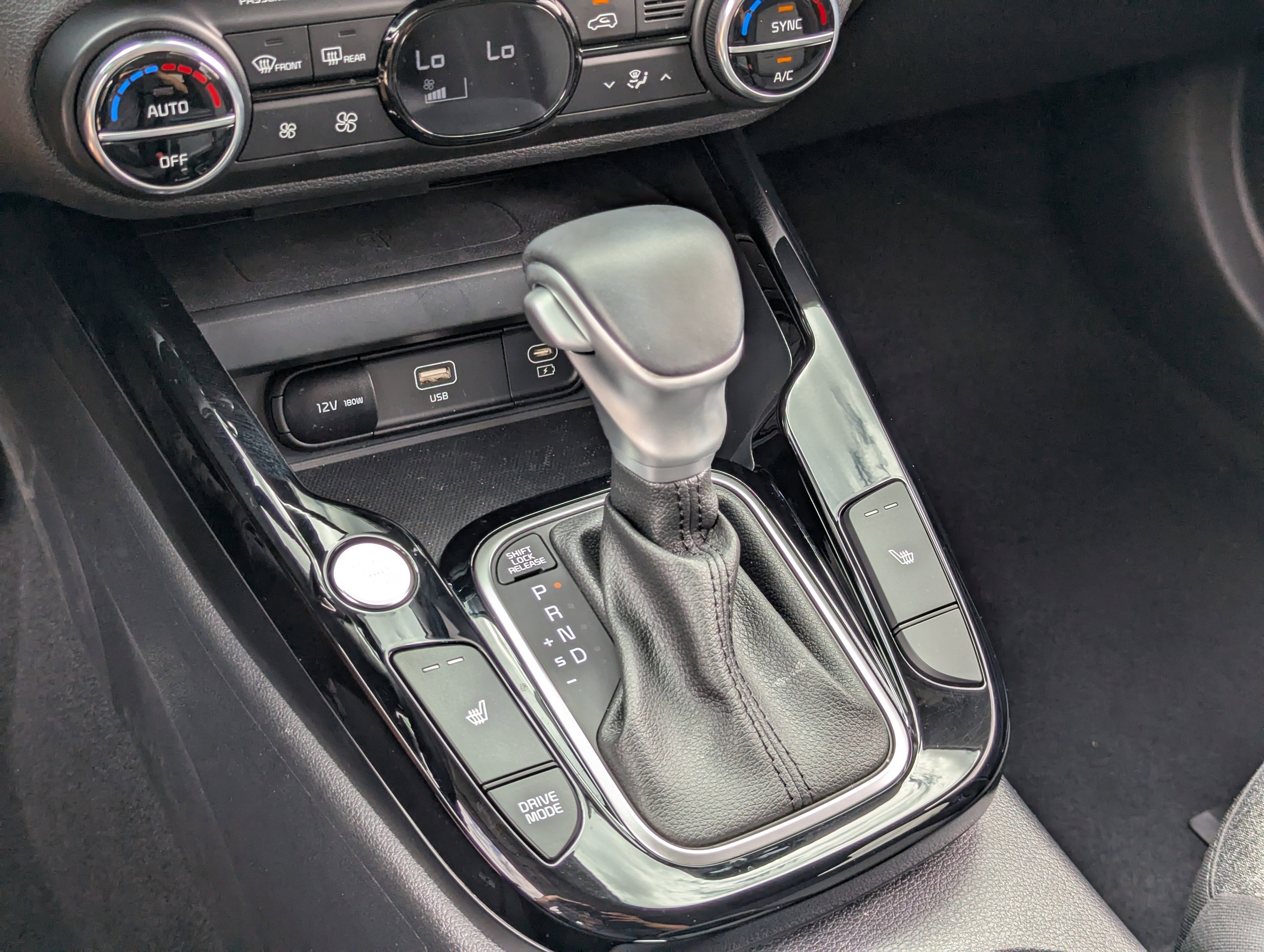 Certified 2024 Kia Soul EX FWD image 28
