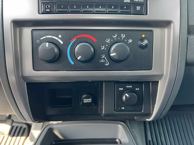 Used 2006 Dodge Dakota SLT AWD/4WD image 24