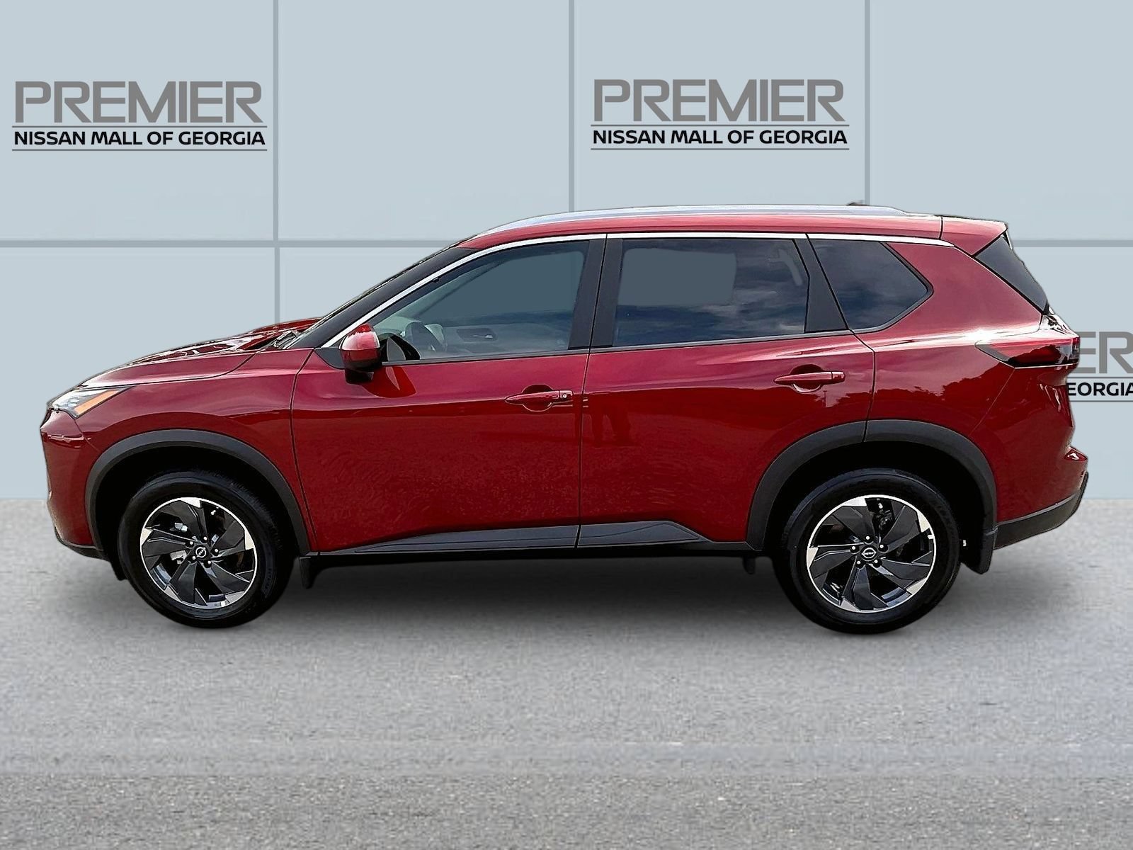 Certified 2024 Nissan Rogue SV w/ SV Premium Package FWD image 4
