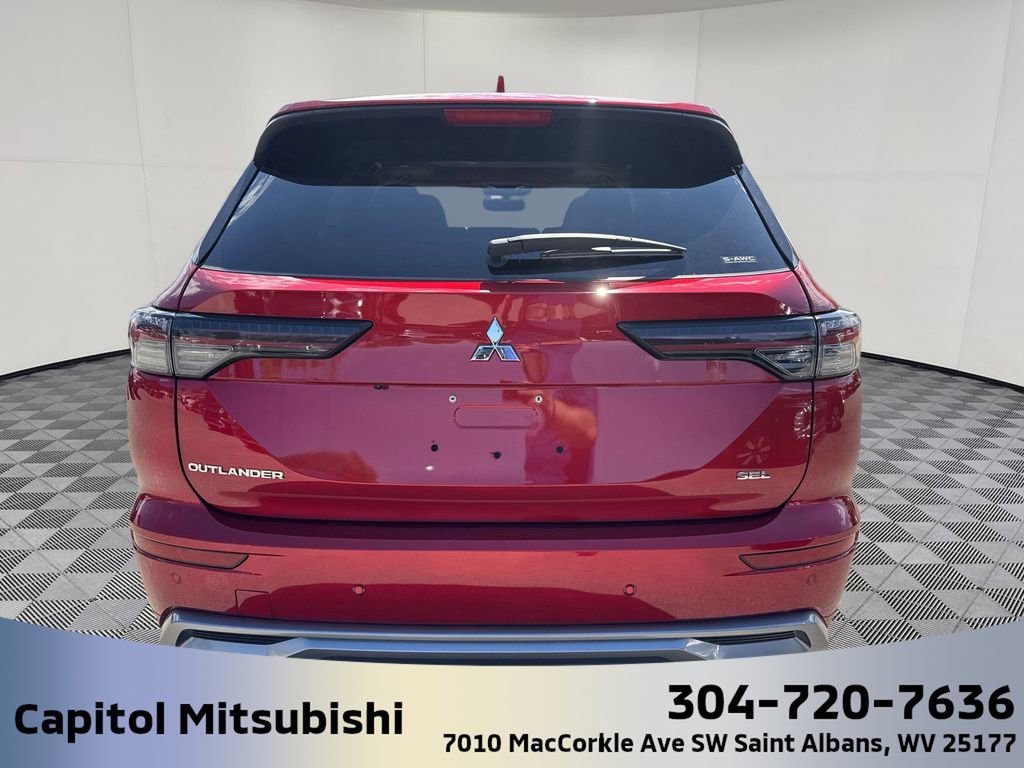 New 2025 Mitsubishi Outlander SEL image 6