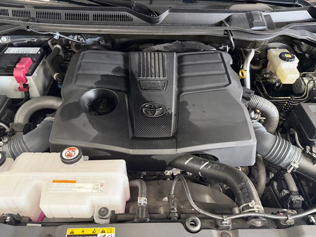 Used 2025 Toyota Tundra 1794 Edition AWD/4WD image 9