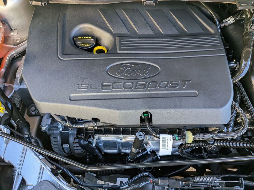 Used 2017 Ford Escape SE w/ Equipment Group 201A image 38