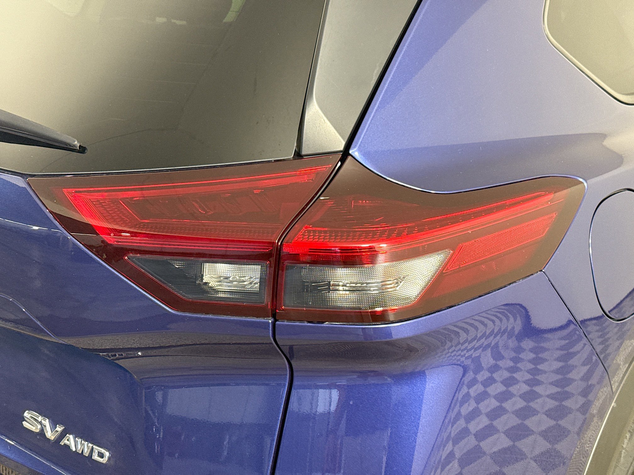 Used 2023 Nissan Rogue SV image 34