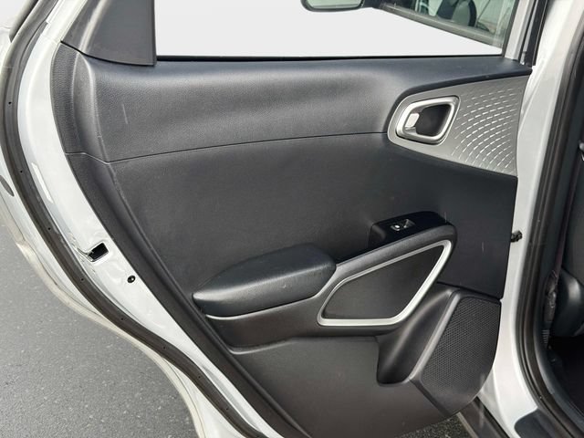 Used 2020 Kia Soul LX FWD image 11
