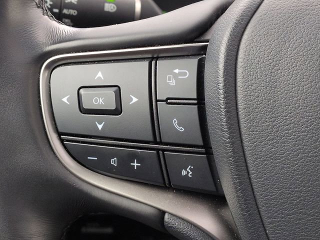 Used 2025 Lexus UX 300h AWD image 16