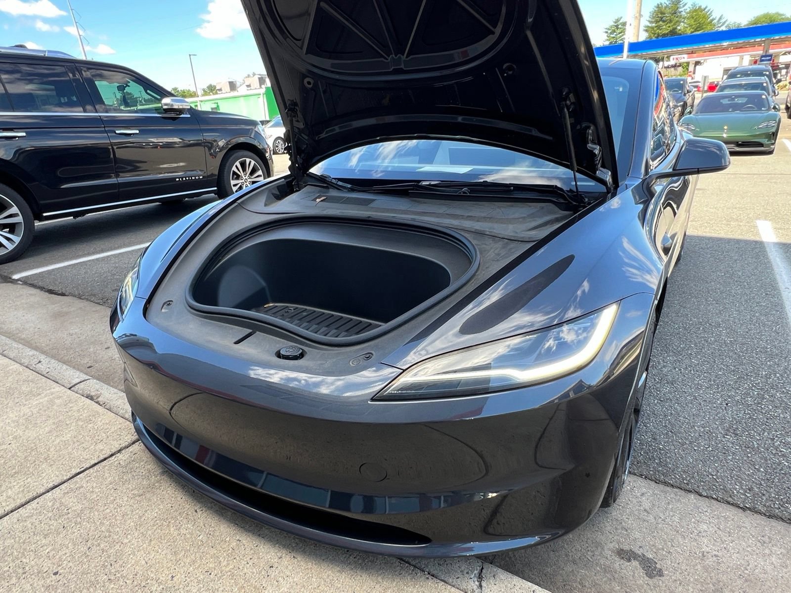 Used 2024 Tesla Model 3 Long Range AWD/4WD image 32
