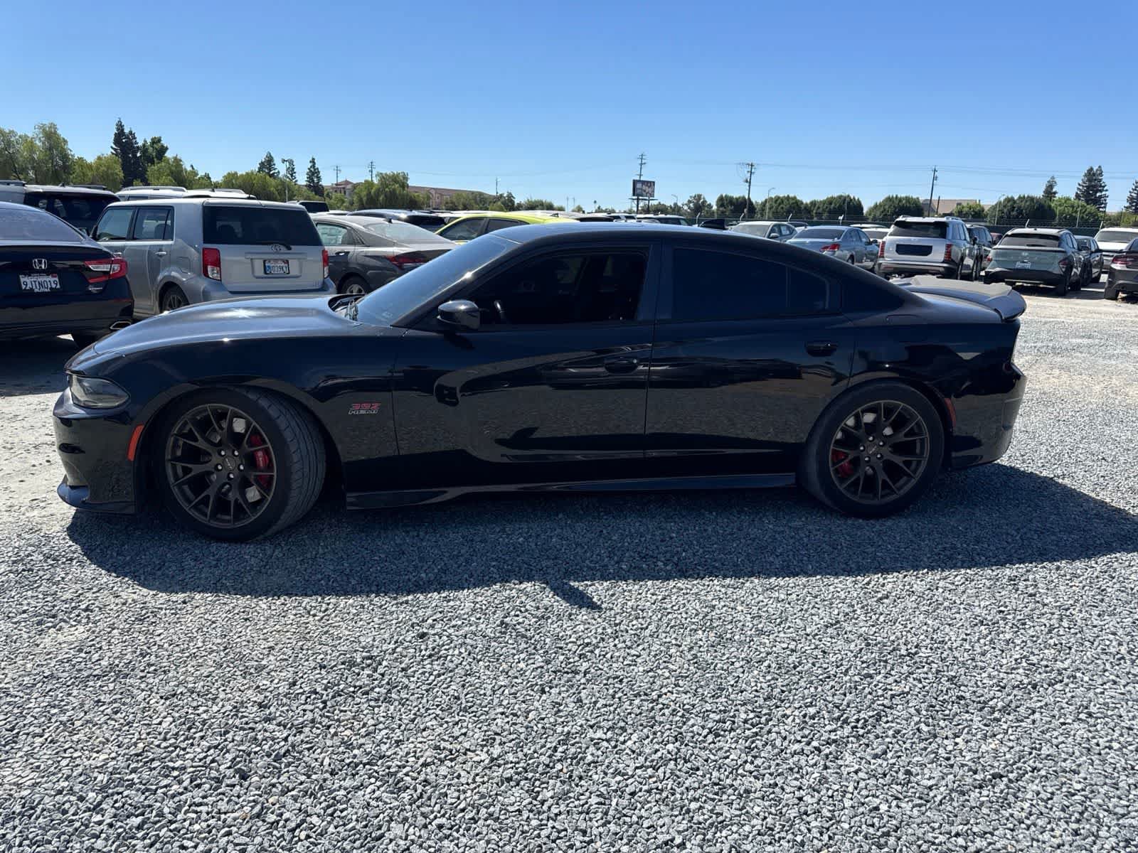 Used 2018 Dodge Charger SRT w/ Technology Group RWD image 8
