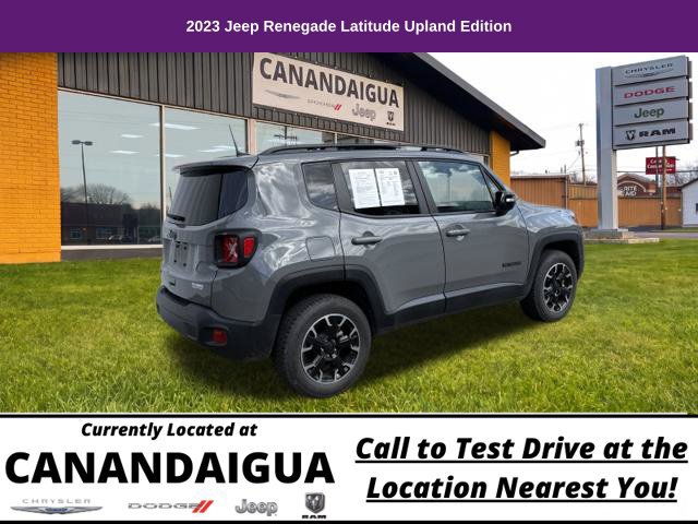 Used 2023 Jeep Renegade Latitude w/ Sun/Sound Group AWD/4WD image 7