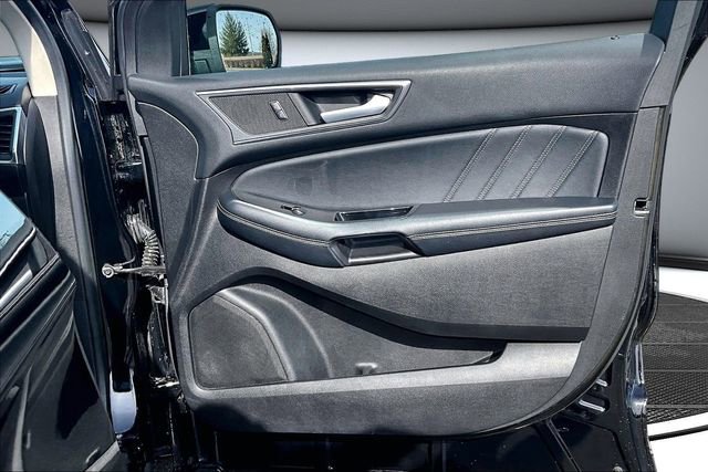 Used 2017 Ford Edge Sport w/ Equipment Group 401A AWD/4WD image 28