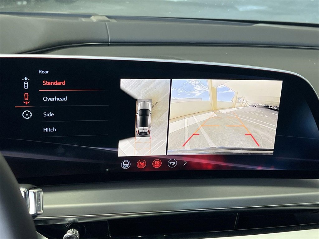 New 2026 Cadillac Lyriq V image 20