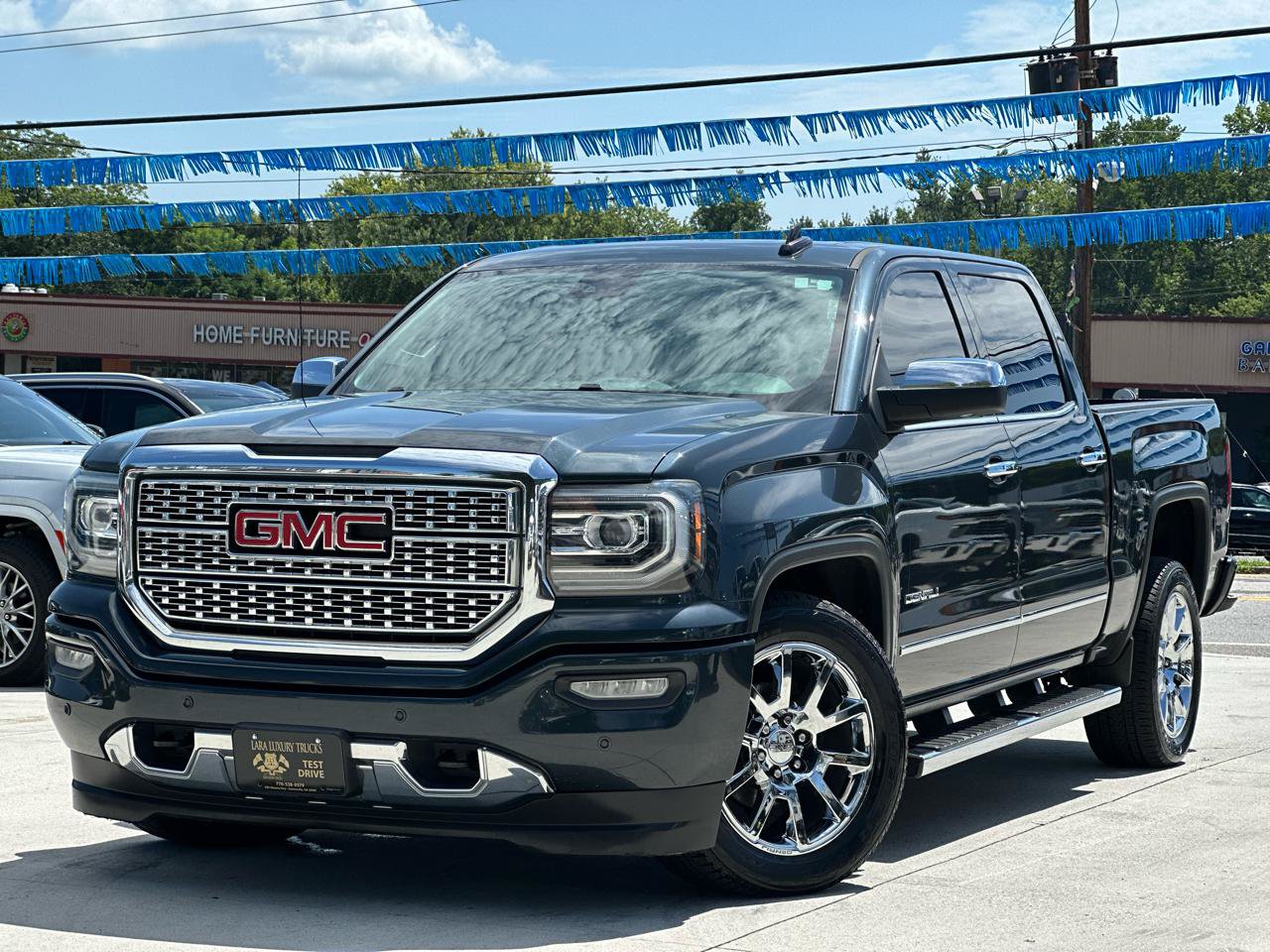 Used 2017 GMC Sierra 1500 Denali AWD/4WD image 3
