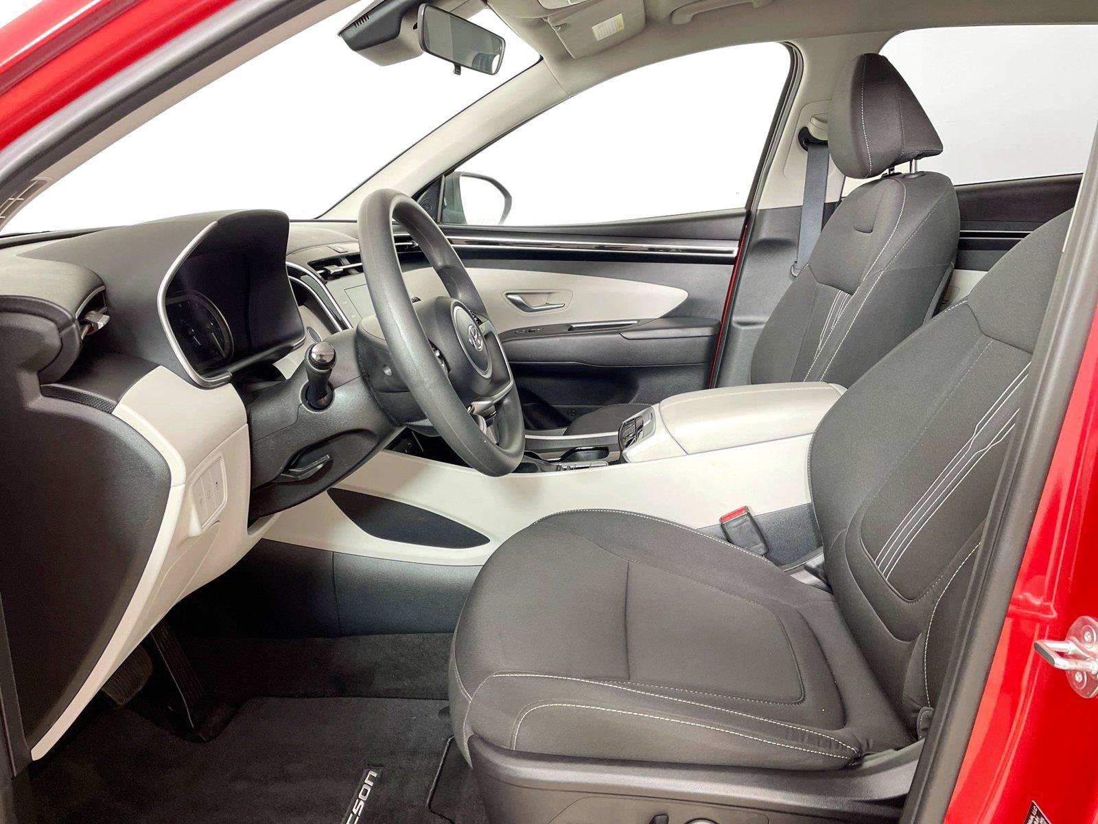Used 2023 Hyundai Tucson SEL AWD/4WD image 5