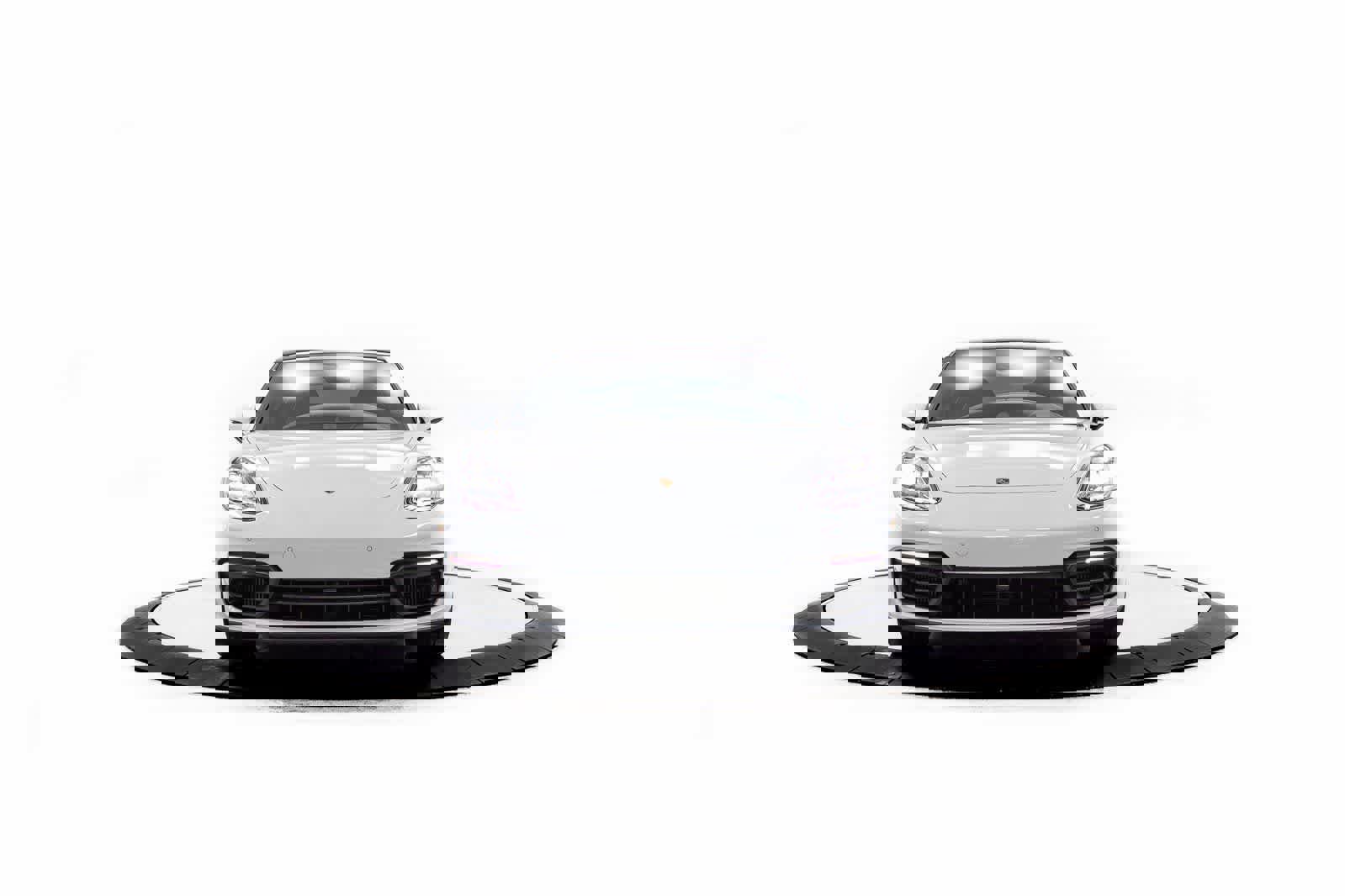 Certified 2023 Porsche Panamera Platinum Edition image 10