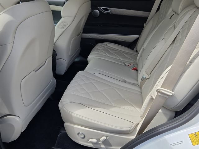Certified 2025 Genesis GV80 3.5T Prestige AWD/4WD image 11
