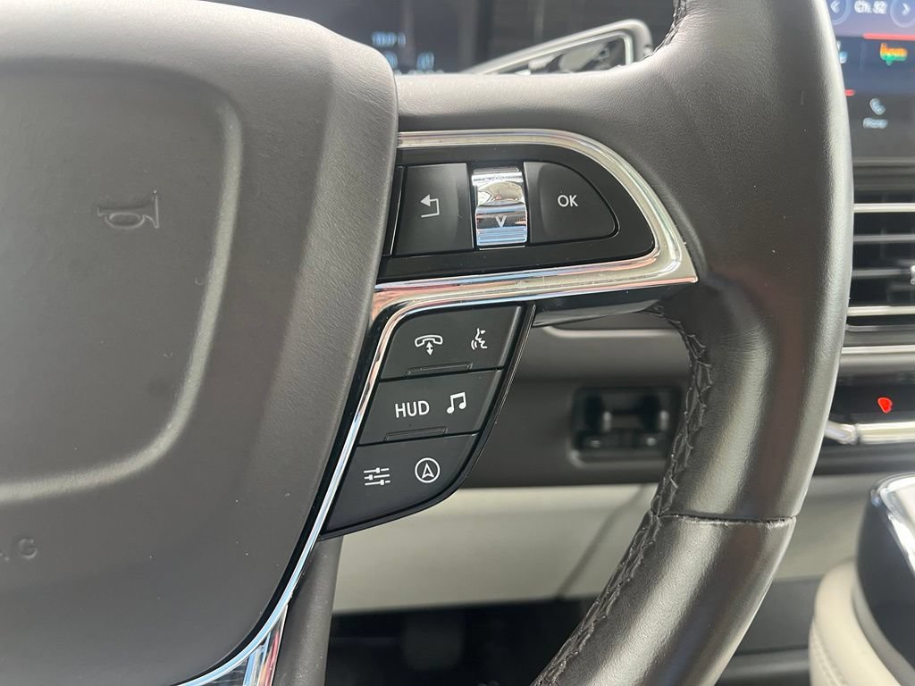 Used 2022 Lincoln Navigator L Black Label AWD/4WD image 32