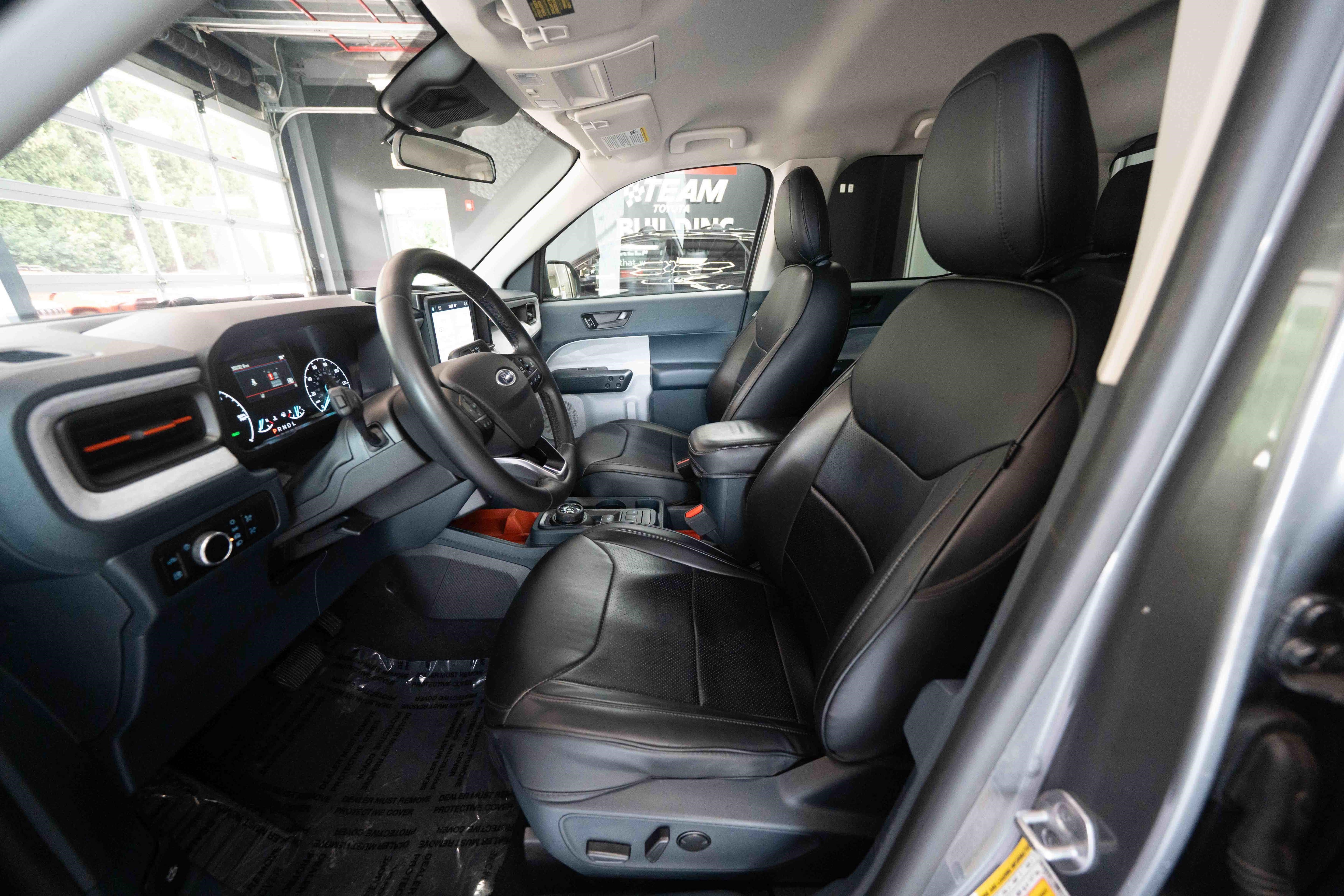 Used 2023 Ford Maverick XLT w/ XLT Luxury Package FWD image 9