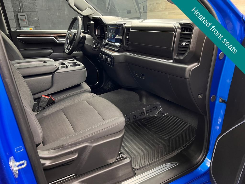 Used 2025 Chevrolet Silverado 1500 LT image 8