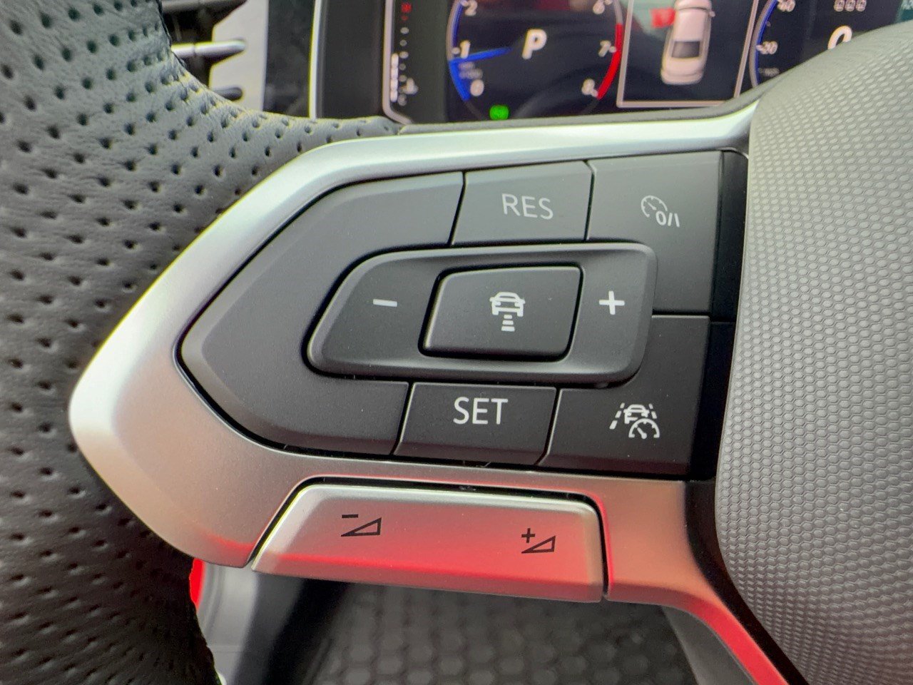 New 2027 Volkswagen Jetta GLI Autobahn FWD image 18