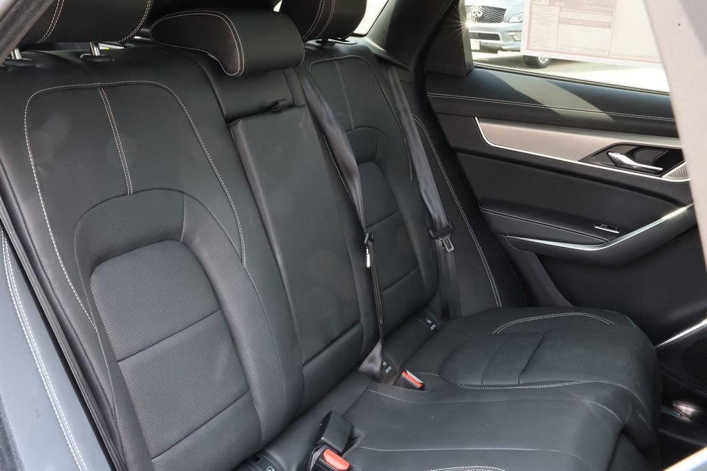 Certified 2026 Jaguar F-PACE R-Dynamic S AWD/4WD image 34