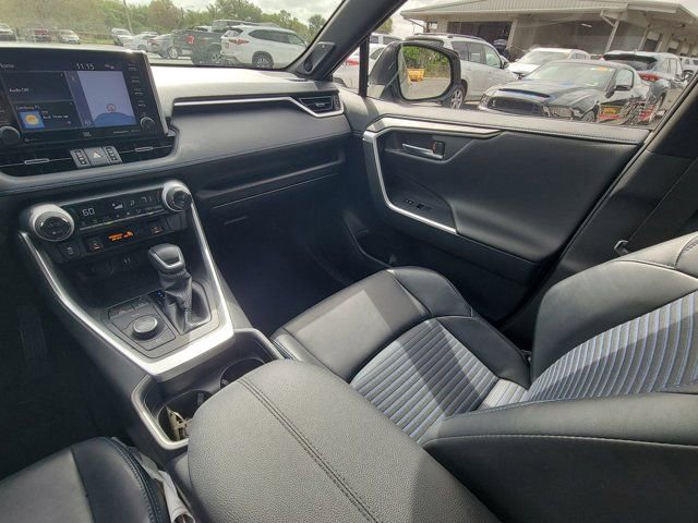 Used 2019 Toyota RAV4 XSE image 3