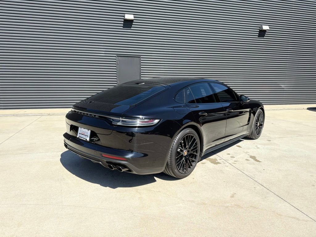 Used 2023 Porsche Panamera 4 Platinum Edition image 3