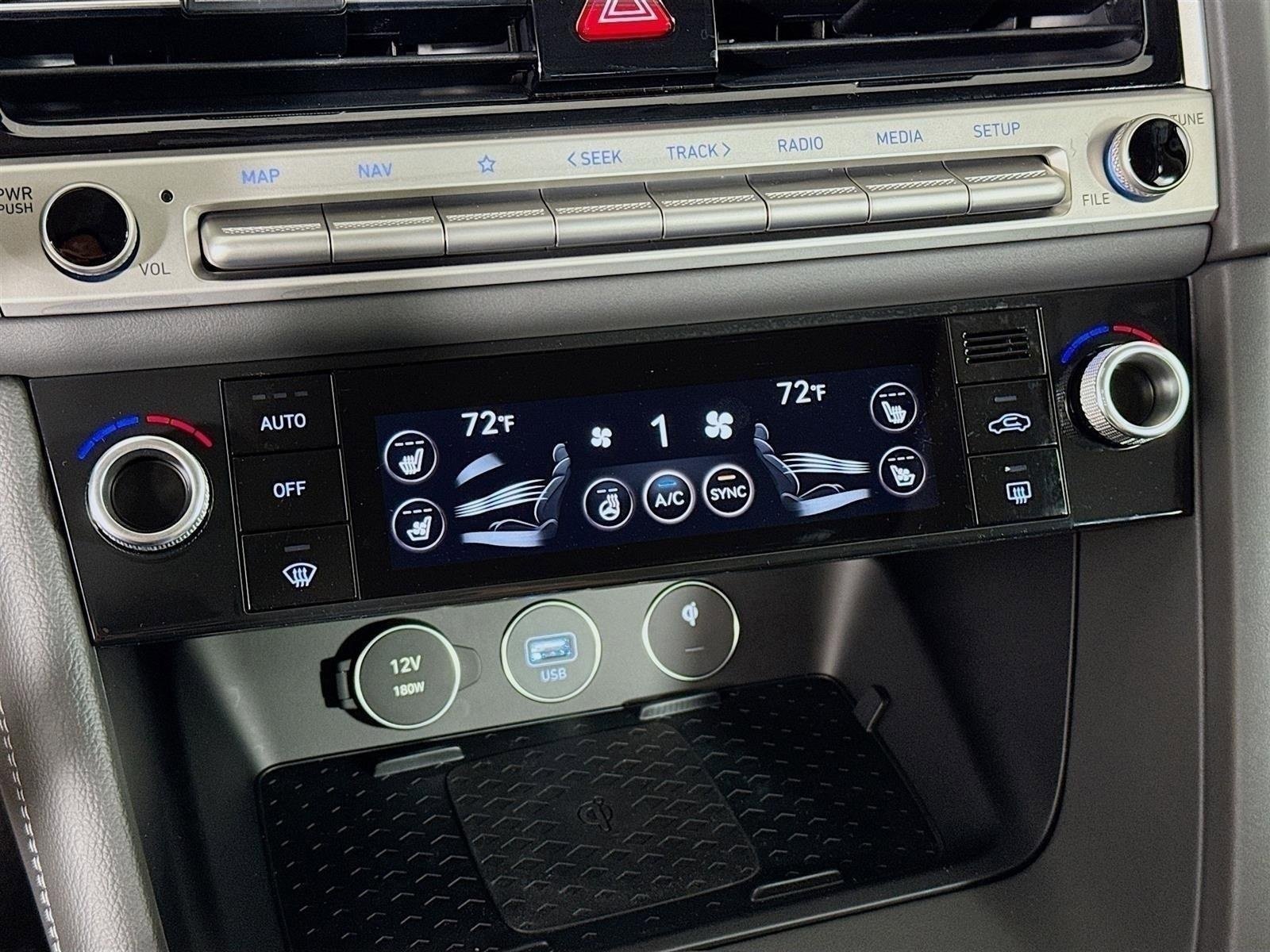 New 2026 Genesis G70 2.5T Prestige image 18