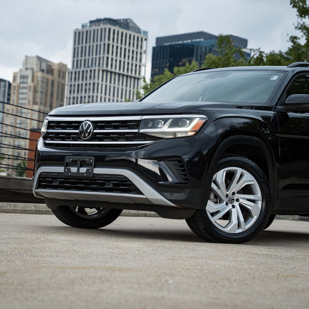 Certified 2023 Volkswagen Atlas SE AWD/4WD image 2