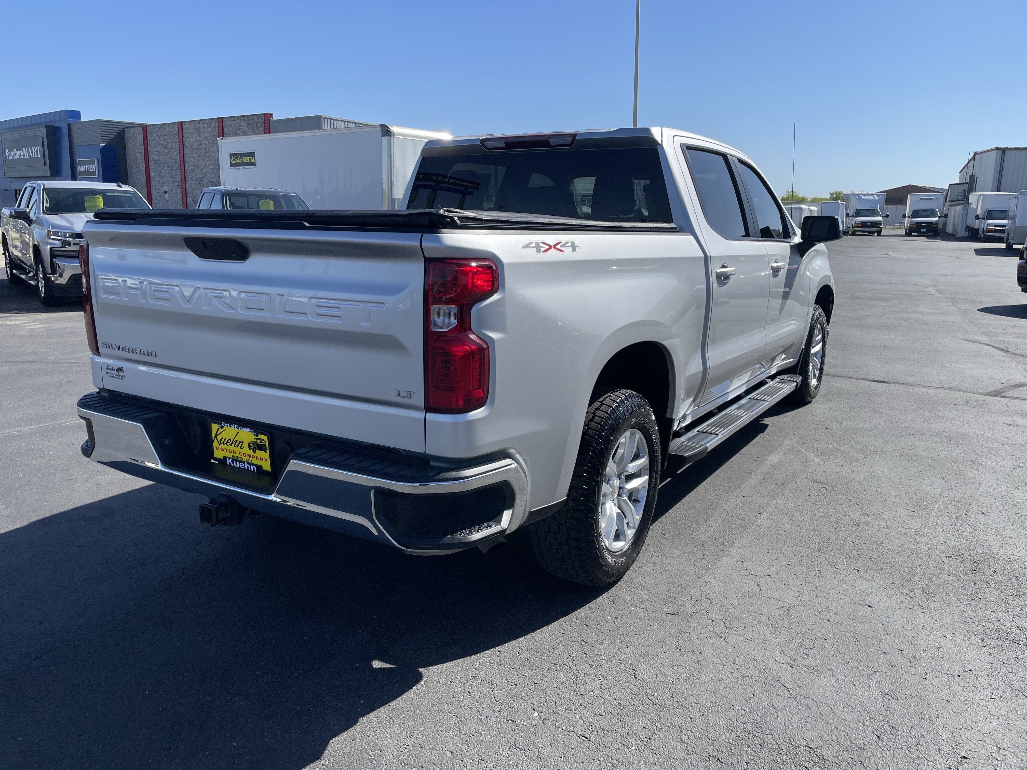 Used 2022 Chevrolet Silverado 1500 LT w/ Bed Protection Package AWD/4WD image 8