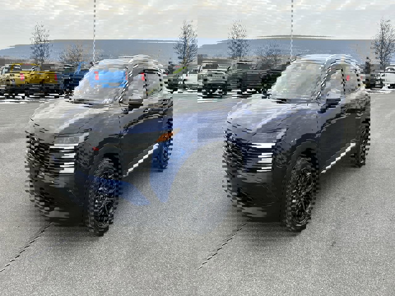 Used 2025 Nissan Kicks SR w/ SR Premium Package video 3