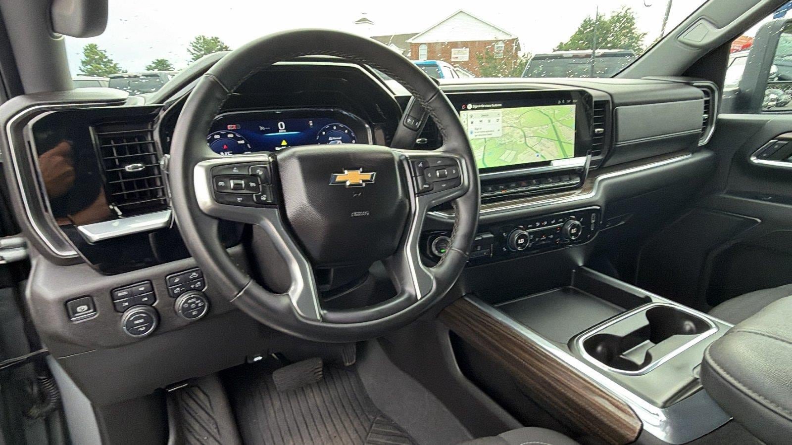 Used 2024 Chevrolet Silverado 2500 LT w/ All Star Edition AWD/4WD image 3
