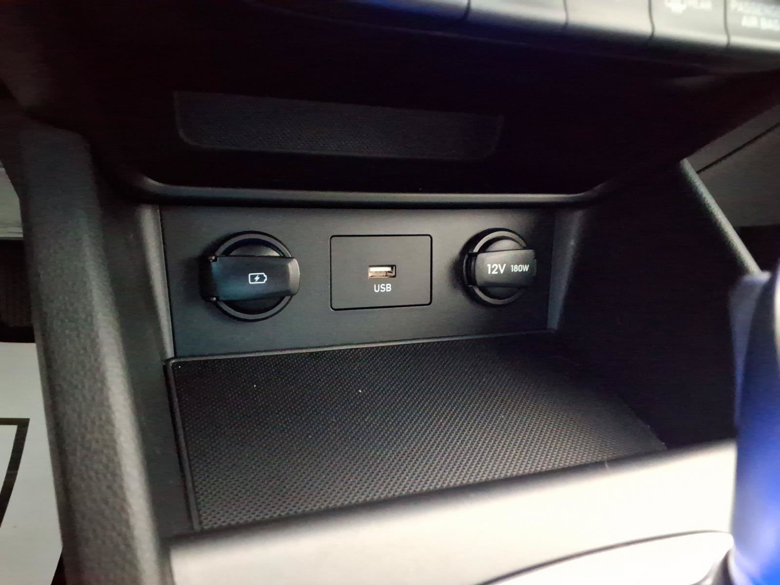 Certified 2023 Hyundai Kona SEL AWD/4WD image 25