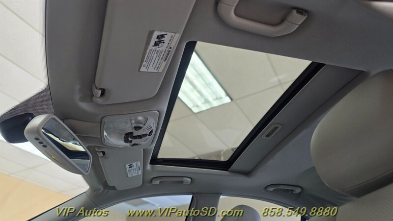 Used 2007 Mercedes-Benz C 230 Sedan image 24