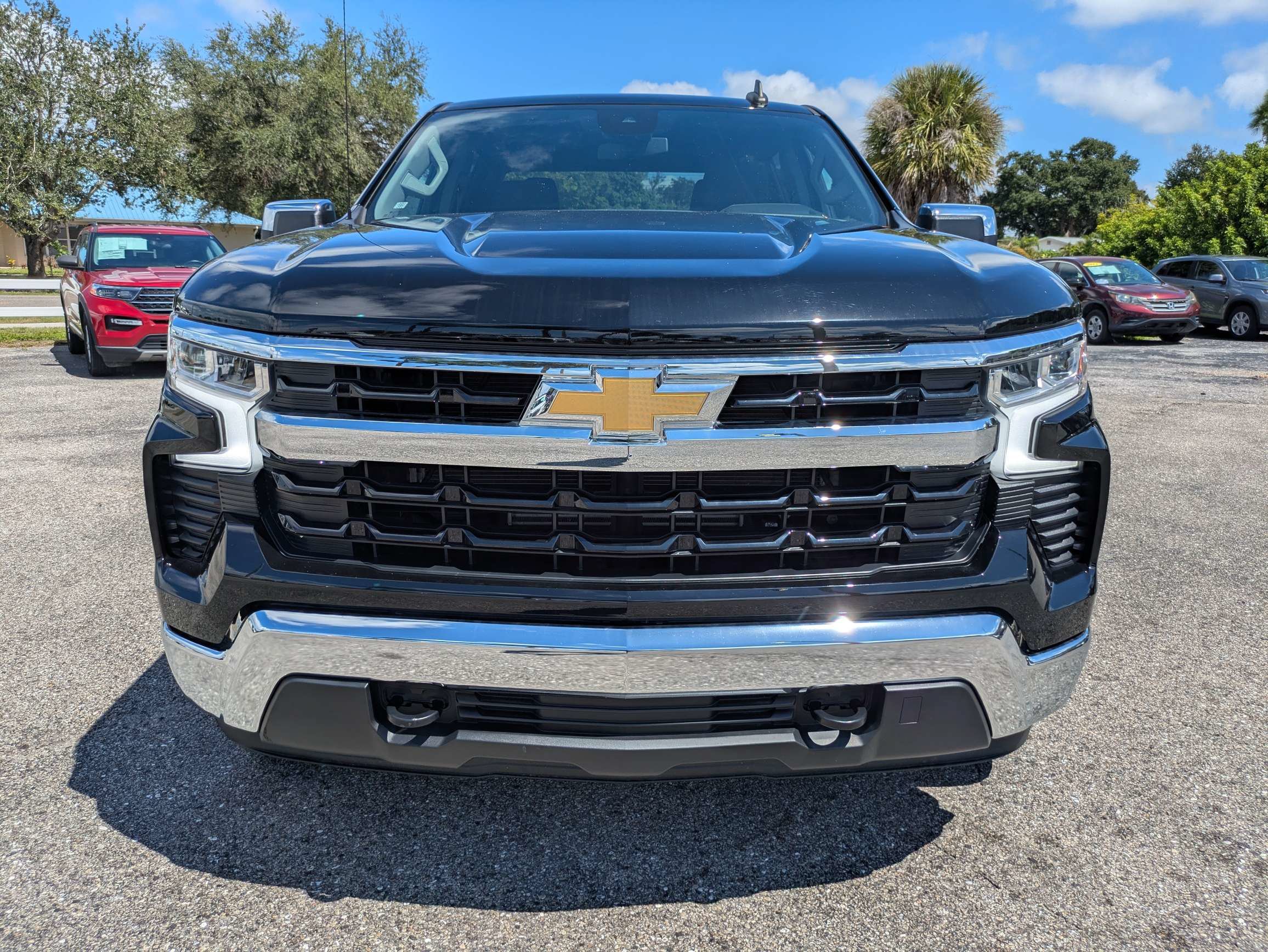 Used 2023 Chevrolet Silverado 1500 LT AWD/4WD image 9