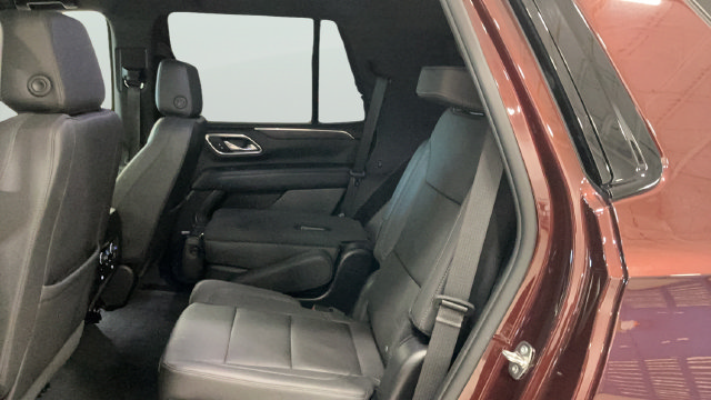 Used 2023 Chevrolet Tahoe Z71 w/ Luxury Package AWD/4WD image 15