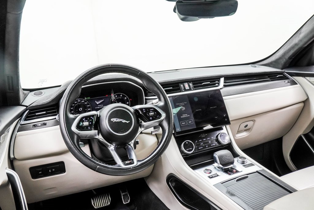 Used 2021 Jaguar F-PACE SVR image 5