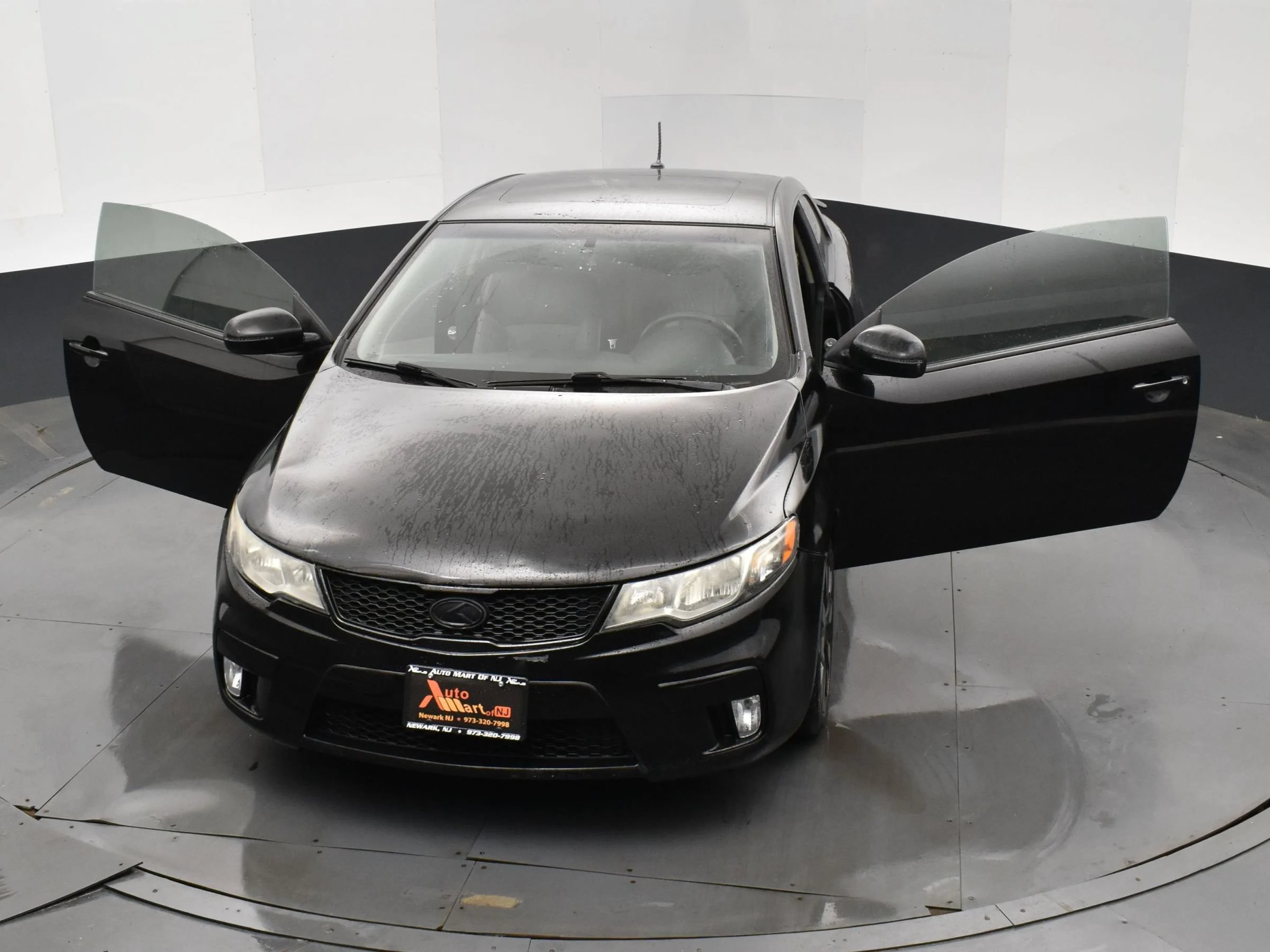 Used 2012 Kia Forte Koup SX w/ Leather Pkg FWD image 10