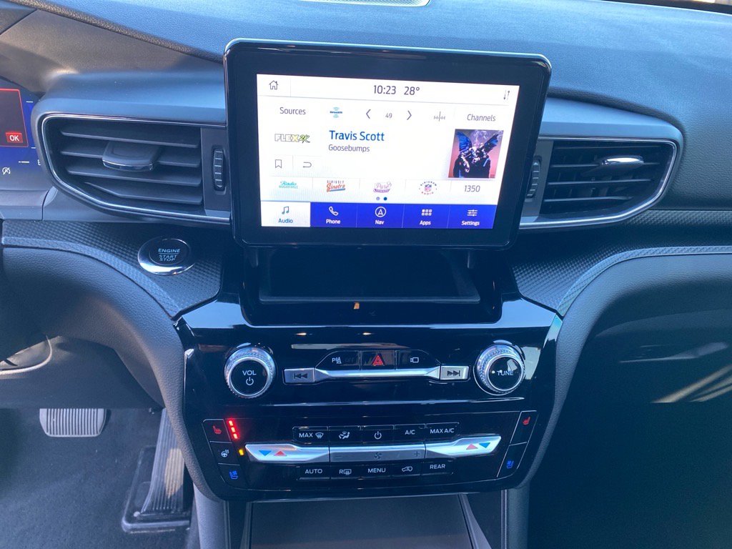 Used 2022 Ford Explorer ST w/ ST Street Pack image 11