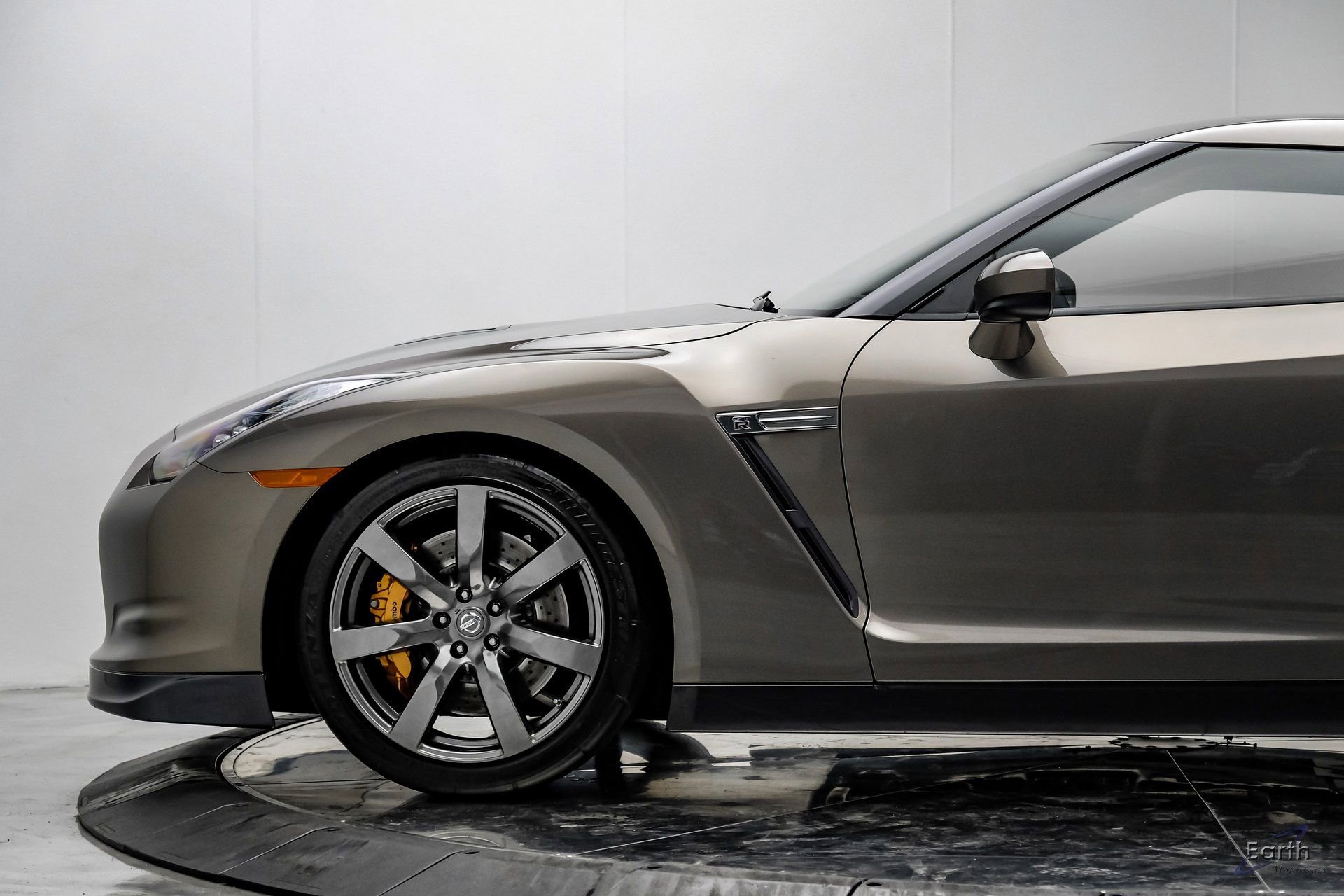 Used 2009 Nissan GT-R Premium image 10