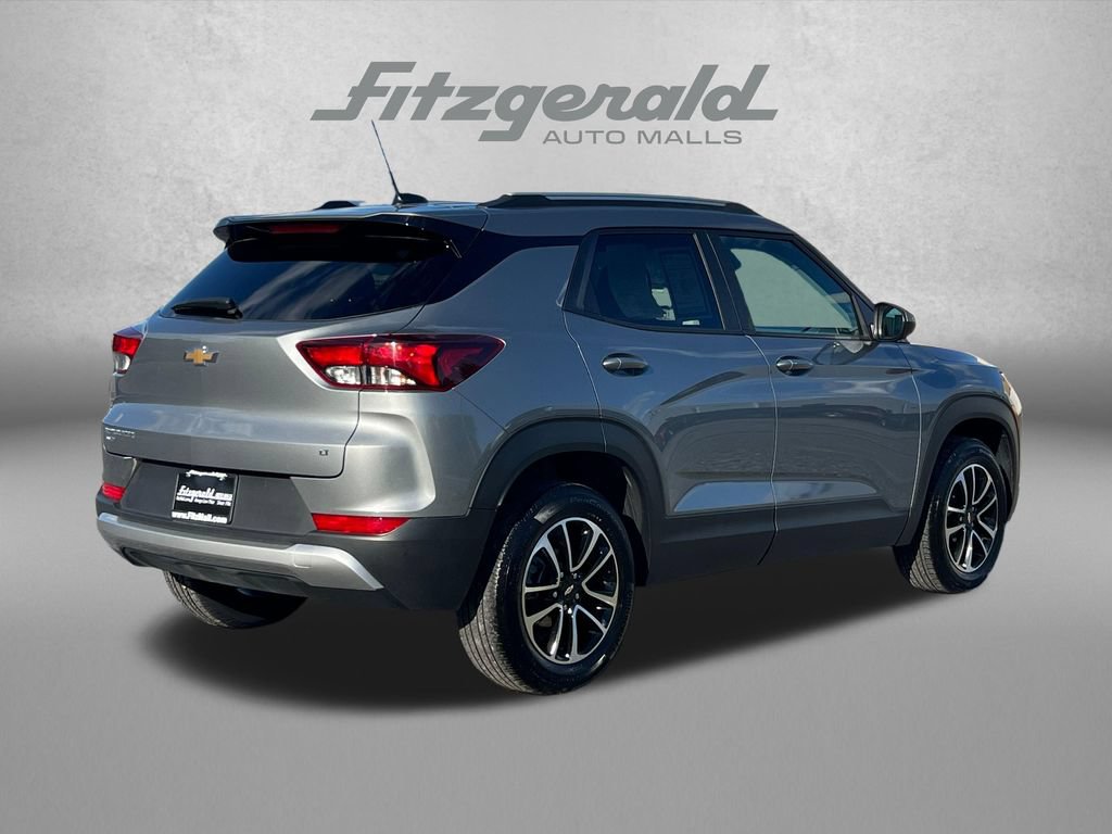 Used 2025 Chevrolet TrailBlazer LT AWD/4WD image 8