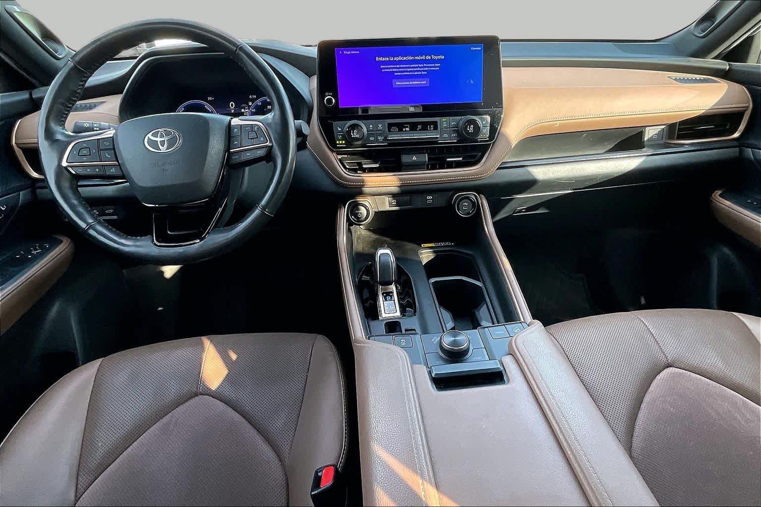 Used 2024 Toyota Grand Highlander AWD Hybrid image 15