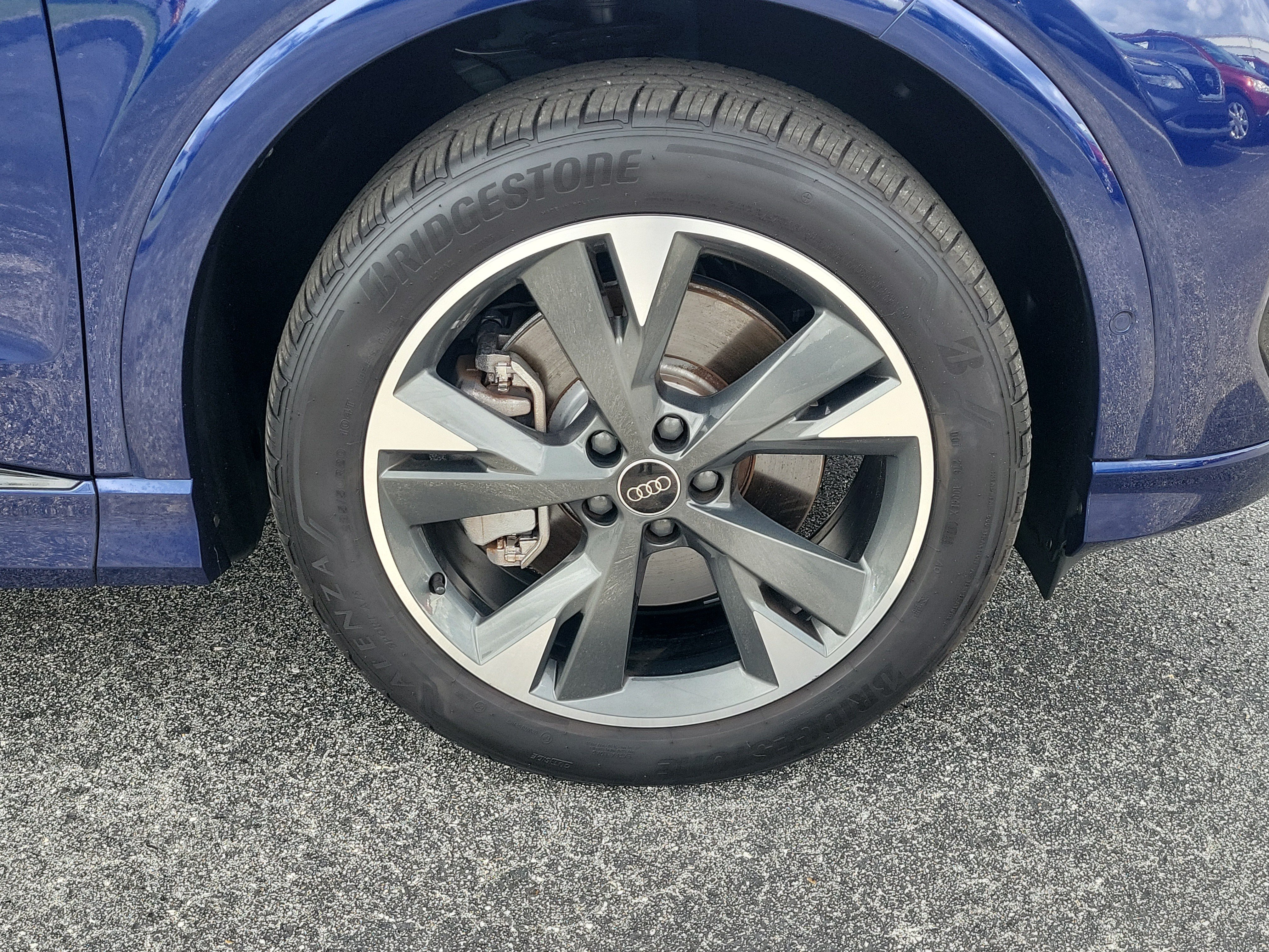 Used 2024 Audi Q4 e-tron Premium Plus AWD/4WD image 9