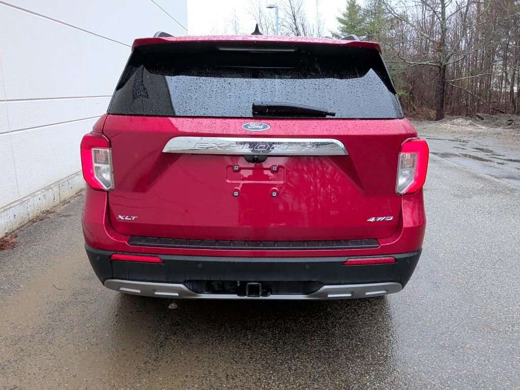 Certified 2024 Ford Explorer XLT w/ Equipment Group 202A image 8