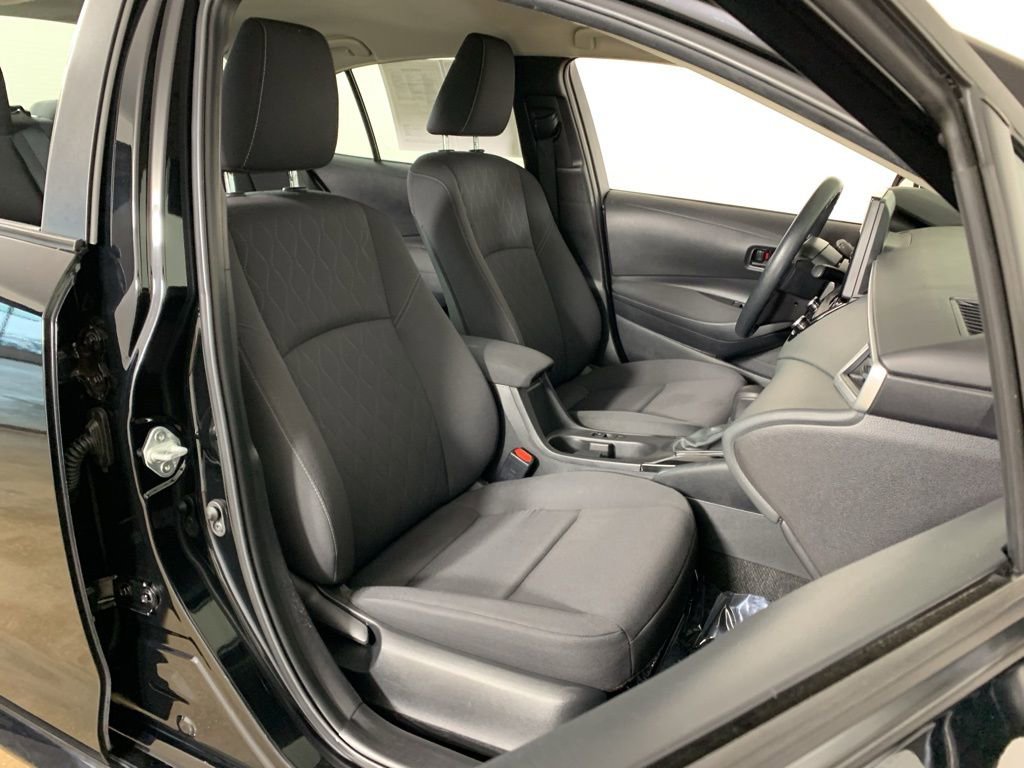 Used 2023 Toyota Corolla LE image 35