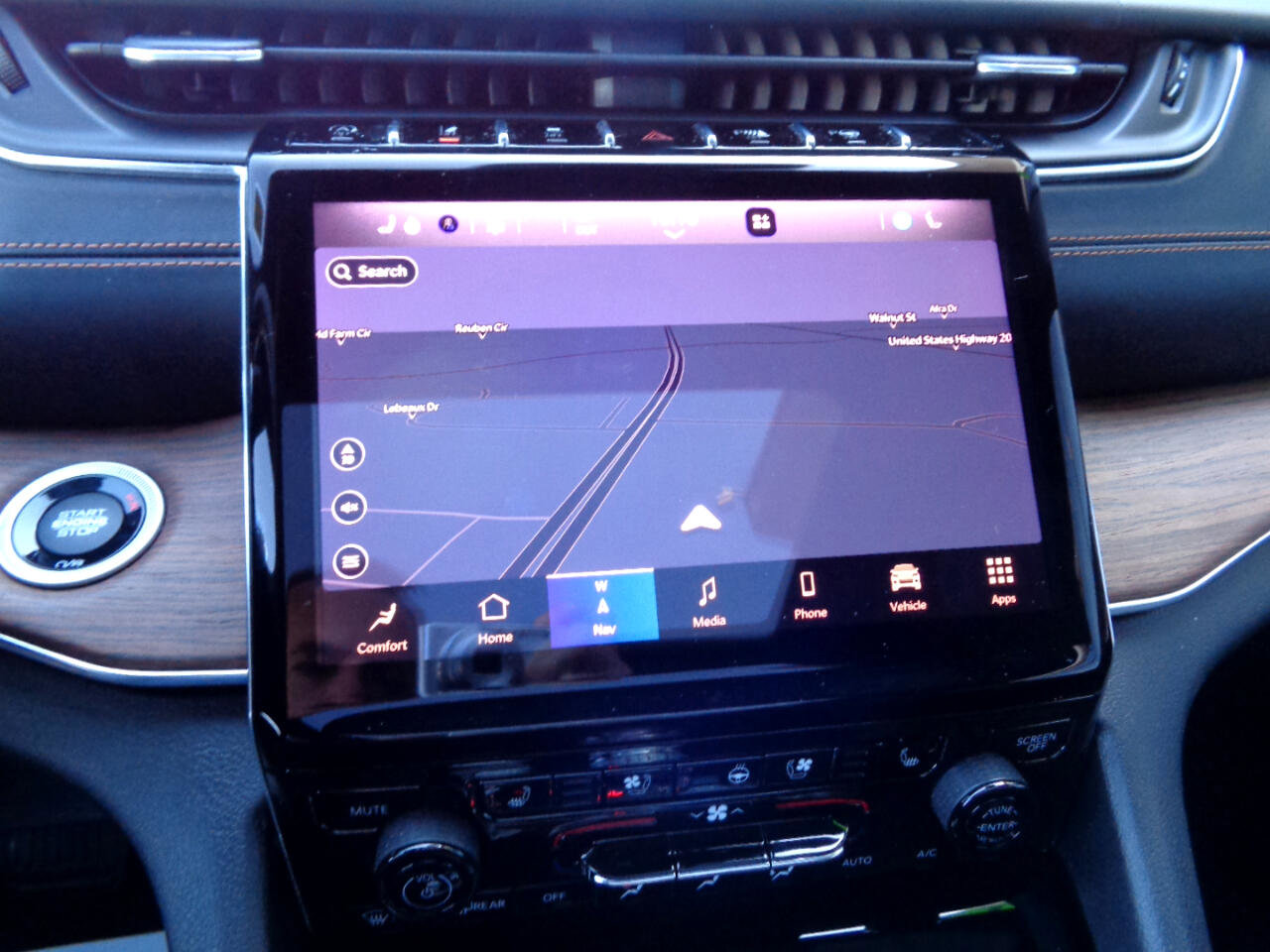 Used 2021 Jeep Grand Cherokee L Summit w/ Advanced Protech Group IV image 13