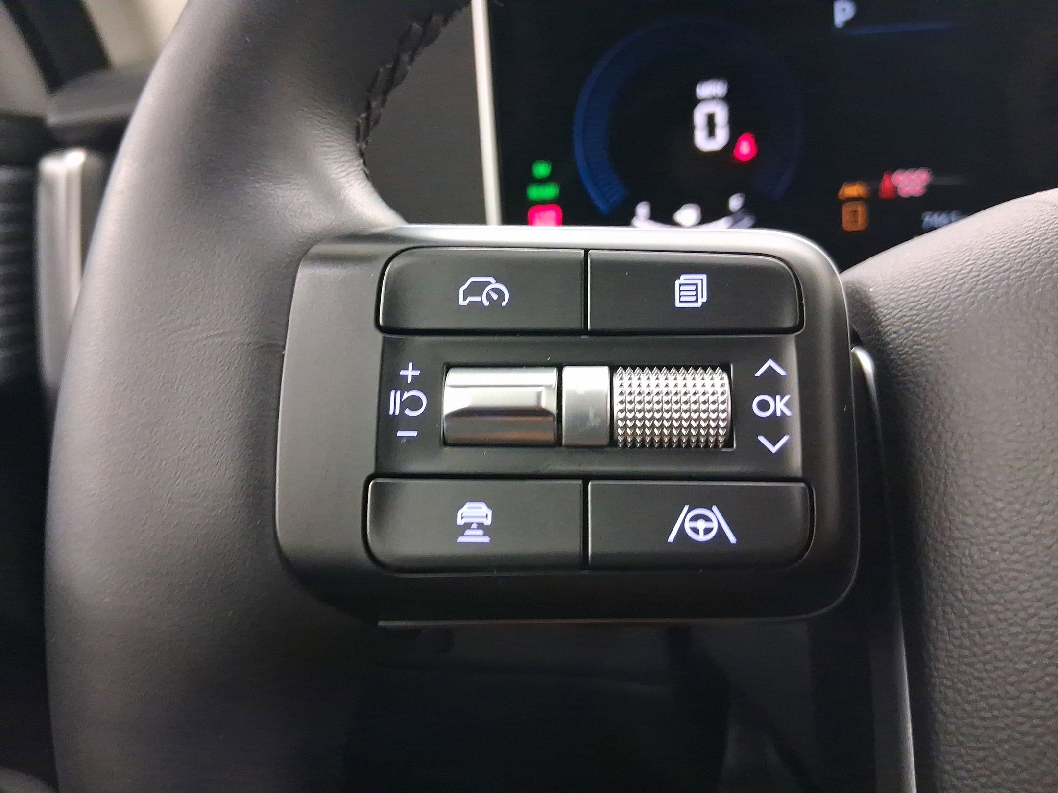 Used 2025 Hyundai Santa Fe SEL image 12