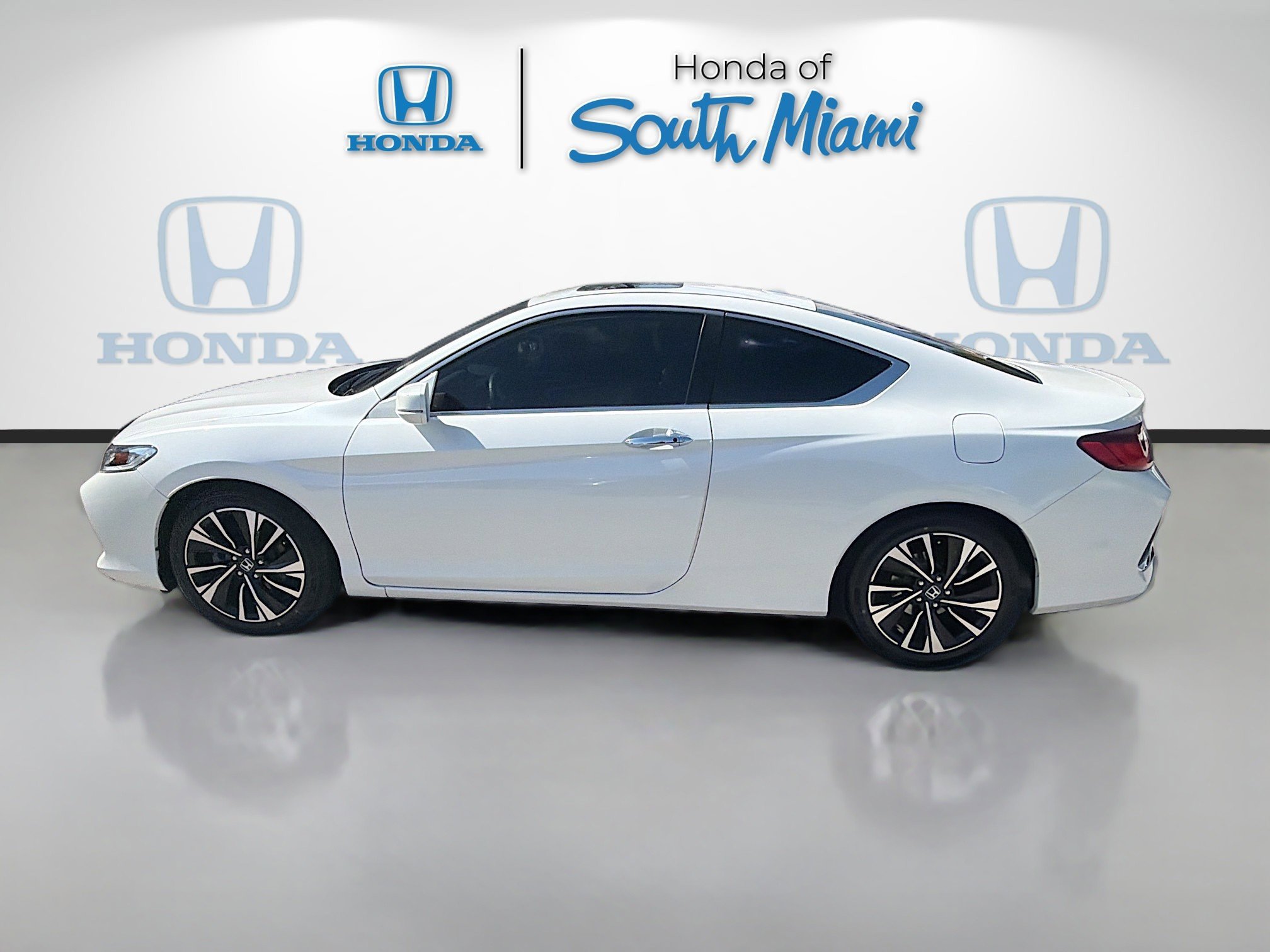 Used 2017 Honda Accord EX-L image 4